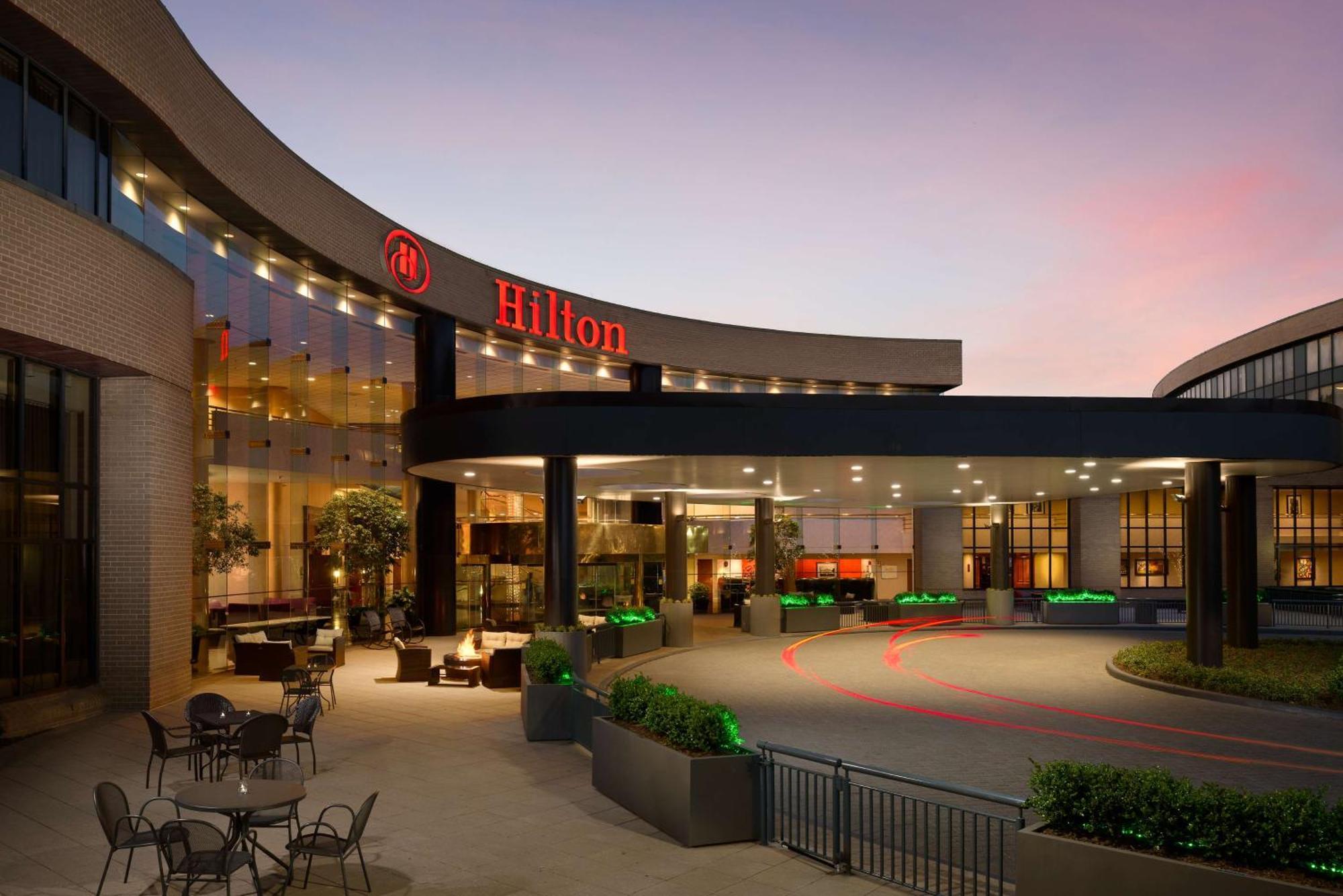 מלון הרנדון Hilton Washington Dulles Airport מראה חיצוני תמונה